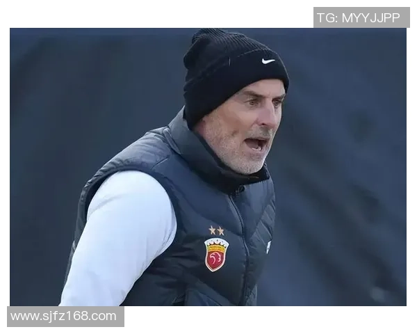 当红足球球星比赛中犯困瞬间引发球迷热议调侃不断 当红足球球星比赛中犯困瞬间引发球迷热议调侃不断